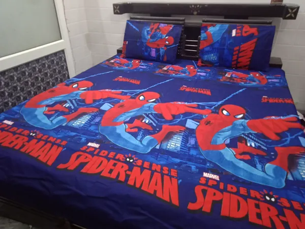Marvel_Spider_Man_Kids_Cartoon_Print_BedSheet_Double_Bed_With_2_Pillow_Covers