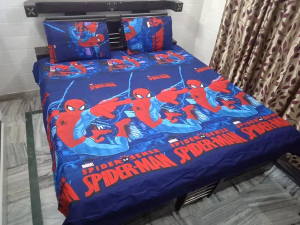 Marvel_Spider_Man_Kids_Cartoon_Print_BedSheet_Double_Bed_With_2_Pillow_Covers