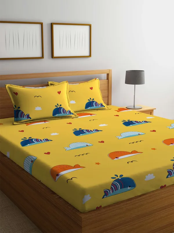 Yellow_whale_Kids_Cartoon_Print_BedSheet_Double_Bed_With_2_Pillow_Covers