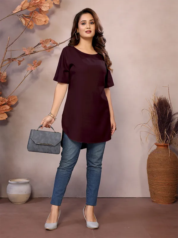 Brown_Pure_Viscose_Boat_Neck_Hip_Length_Half_Sleeve_Tunic_For_Women