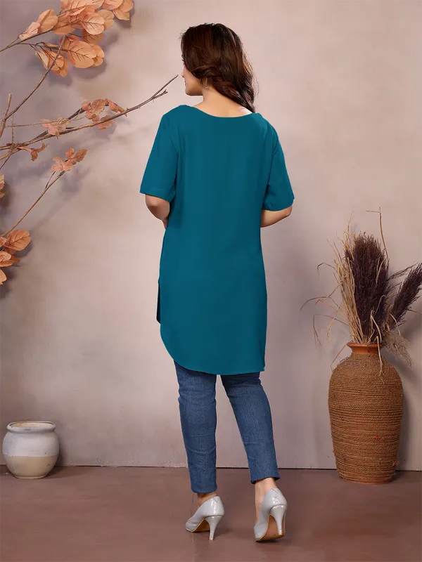 Teal_Pure_Viscose_Boat_Neck_Hip_Length_Half_Sleeve_Tunic_For_Women