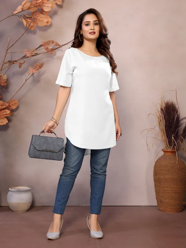 White_Pure_Viscose_Boat_Neck_Hip_Length_Half_Sleeve_Tunic_For_Women