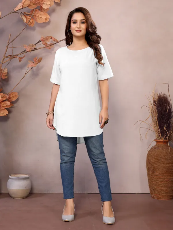 White_Pure_Viscose_Boat_Neck_Hip_Length_Half_Sleeve_Tunic_For_Women