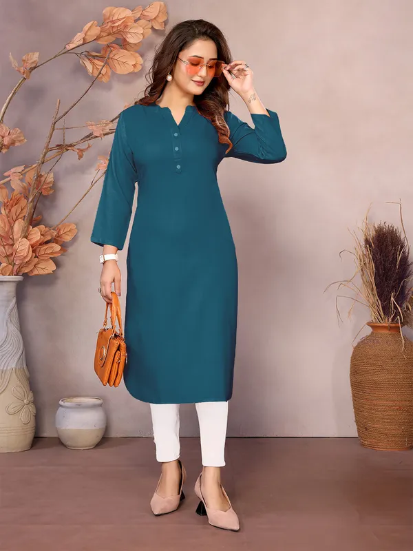 Teal_Pure_Viscose_Mandarin_V-Neck_Neck_Knee_Length_3/4_Sleeve_Kurti_For_Women