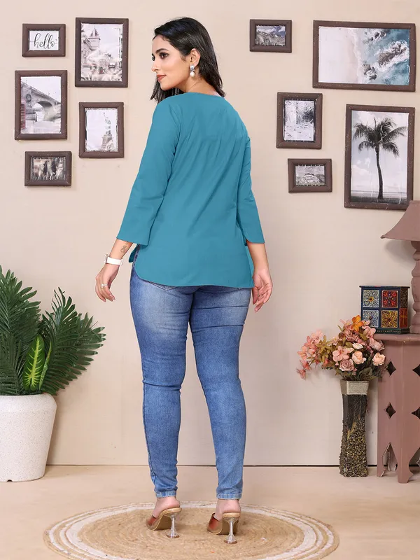 Teal_Blue_Cotton_Round_V-Neck_Neck_Hip_Length_3/4_Sleeve_Tunic_For_Women
