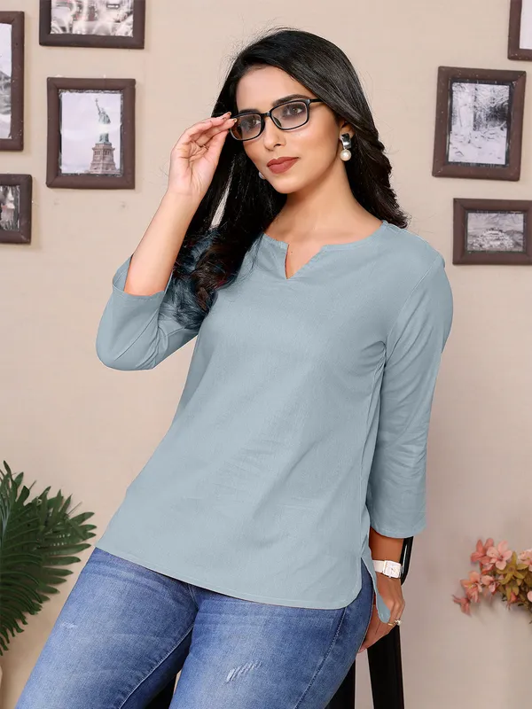 Steel_Cotton_Round_V-Neck_Neck_Hip_Length_3/4_Sleeve_Tunic_For_Women