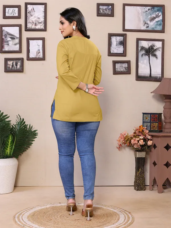 Beige_Cotton_Mandarin_V-Neck_Neck_Hip_Length_Full_Sleeve_Tunic_For_Women