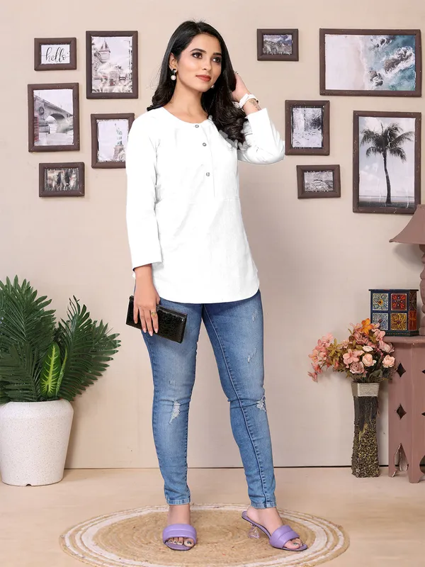 White_Cotton_Round_Mandarin_Neck_Hip_Length_3/4_Sleeve_Tunic_For_Women