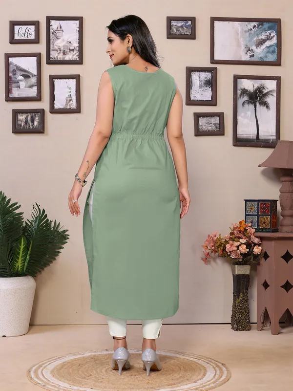 Pista_Cotton_Mandarin_Neck_Knee_Length_3/4_Sleeve_Kurti_For_Women