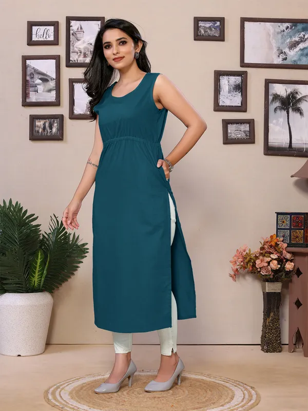 Teal_Blue_Cotton_Mandarin_Neck_Knee_Length_3/4_Sleeve_Kurti_For_Women