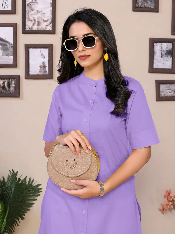 Lavender_Cotton_Mandarin_Collar_Neck_Knee_Length_Half_Sleeve_Kurti_For_Women