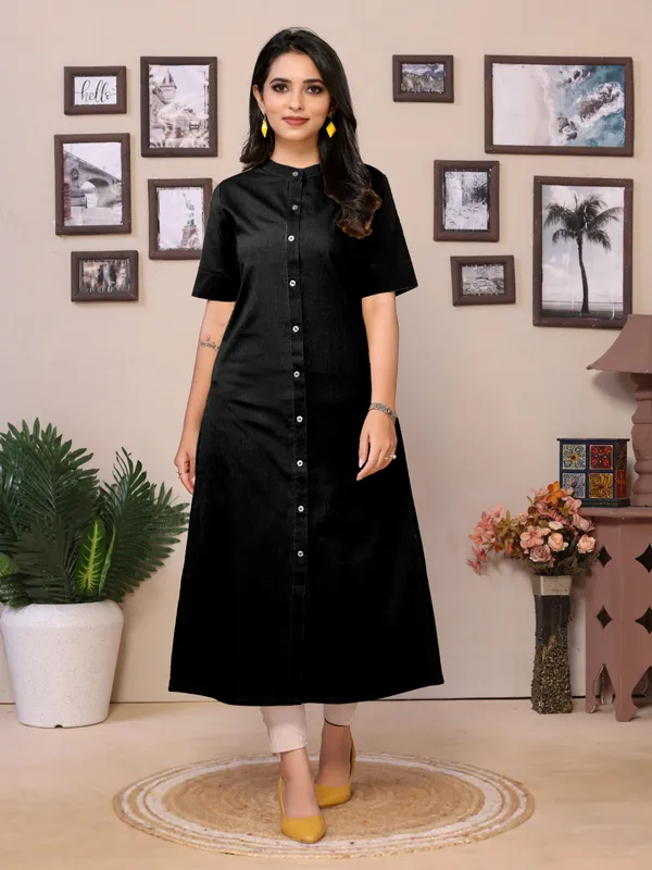 Black_Cotton_Mandarin_Collar_Neck_Knee_Length_3/4_Sleeve_Kurti_For_Women