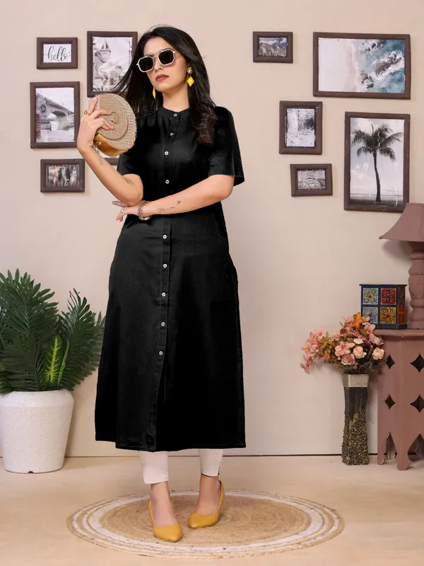 Black_Cotton_Mandarin_Collar_Neck_Knee_Length_3/4_Sleeve_Kurti_For_Women