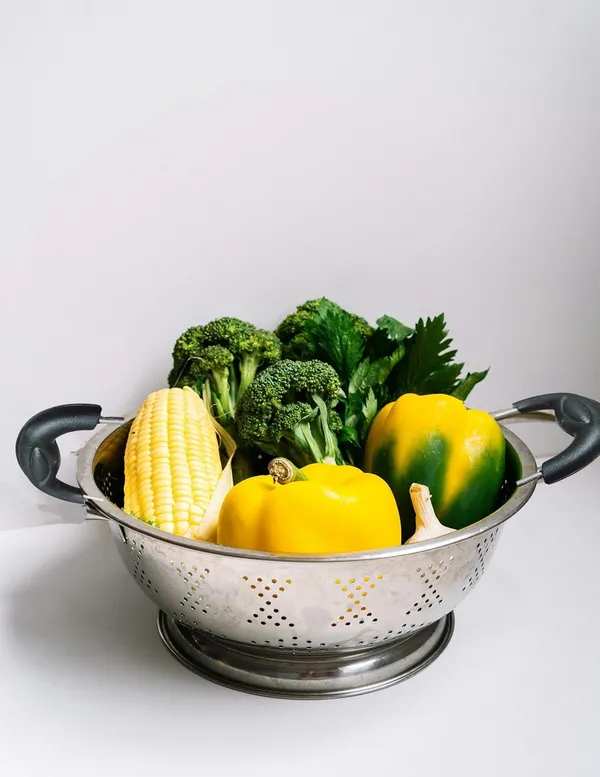 Silver_Strainer_Stainless_Steel_Strainer_For_Kitchen_(9_Inch_Dia)