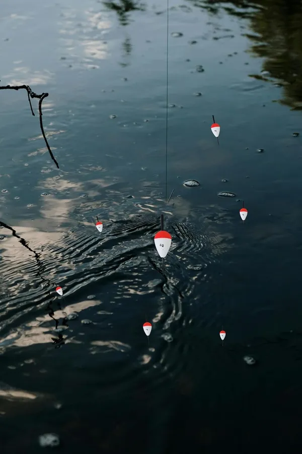 Red_&_White_Fishing_Floater_Set_Bobbers_With_Sticks_(Pack_Of_10)