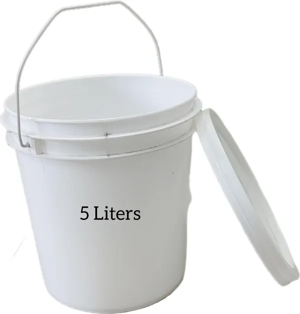 White_Empty_Plastic_Paint_Bucket_With_Seal_Lid_(Round)_(5_Litres)