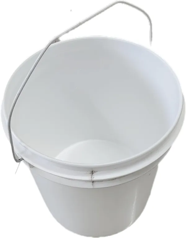White_Empty_Plastic_Paint_Bucket_With_Seal_Lid_(Round)_(5_Litres)