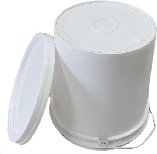 White_Empty_Plastic_Paint_Bucket_With_Seal_Lid_(Round)_(5_Litres)