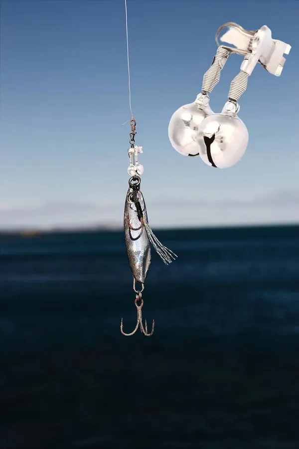 Silver_Stainless_Steel_Fishing_Rod_Bell_Alarm_(4.5_Cm)