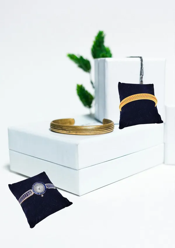 Velvet_Blue_Small_Pillow_For_Jewellery_Display_(8L_X_7W_X_4H)_(Pack_Of_6)
