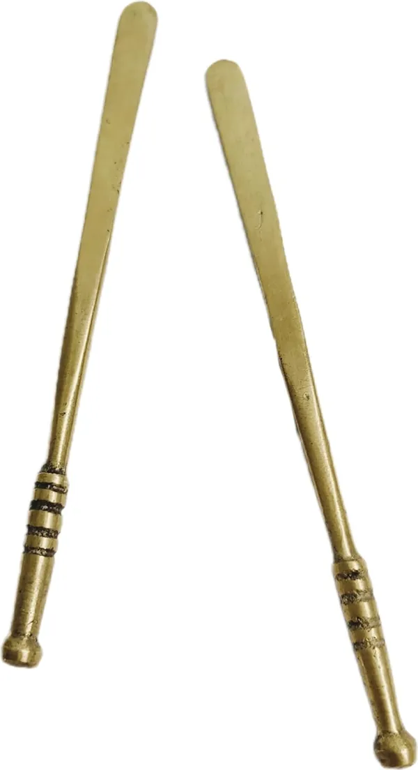 Silver_Brass_Quick_Slaked_Lime_Spreading_Spoon_Stick_For_Pan_(15_Cm_Long)