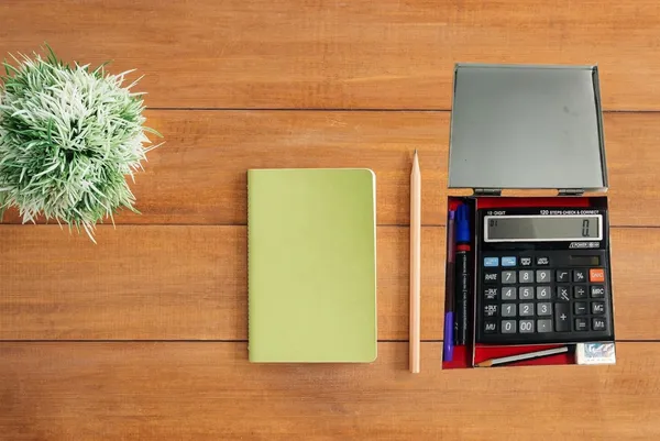 Silver_Stainless_Steel_Calculator_Cover_Safe_Case_(Calculator_Box_With_Compartment)_(14_X_12.7_X_5.1_Cm)