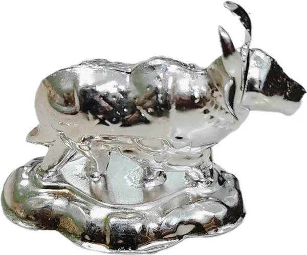 Silver_Silver_Metal_Kamdhenu_Cow_And_Calf_Vastu_Idol_For_Pooja_(Pack_Of_6)