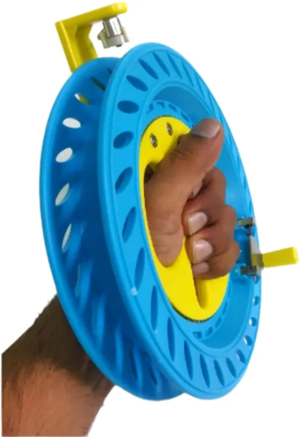 Multicolor_Plastic_Mechanical_Rotating_Manual_Spinning_Fishing_Line_Hand_Caster_Reel_Wheel_With_Ball_Bearings_(Empty_Hand_Caster)_(20_Cm_Dia)