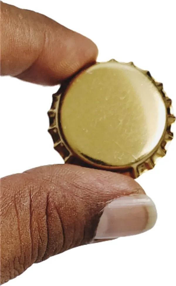 Gold_Metal_Crown_Caps_For_Bottles_(3000_Pcs_|_3_Cm_Dia)_(Pack_Of_3000)