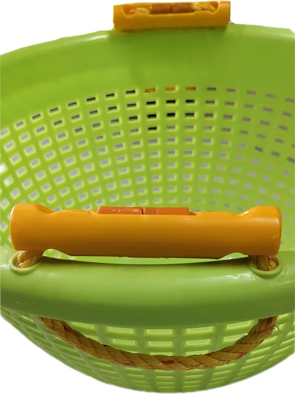 Multicolor_Plastic_Fishing_Basket_Holder