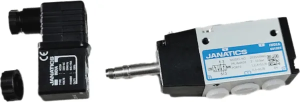 Black_Single_Automatic_Pressure_Control_Compact_Valves_(Ds255Sr61-A_/220_V/Ac)_(16.1_X_7.8_X_3.1_Cm)