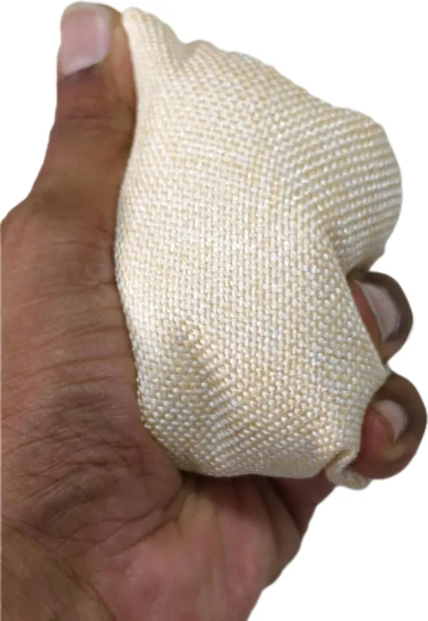 Ivory_Small_Pillow_For_Jewellery_Display_(8L_X_7W_X_4H)_(Pack_Of_6)