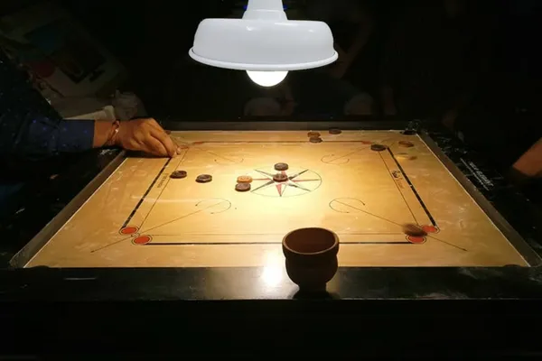White_Carrom_Lamp_Shade_Without_Wire_And_Holder_(10_Dia_X_5.5_Inch_Height)
