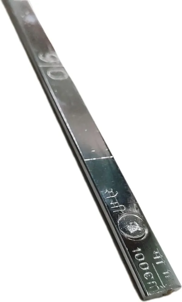 Silver_Steel_Scale_For_Clothes_Measurement_With_Stamping_(100_Cm)