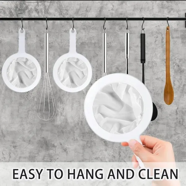 White_Strainer_For_Kitchen_Pot_With_Stainless_Steel_Handle