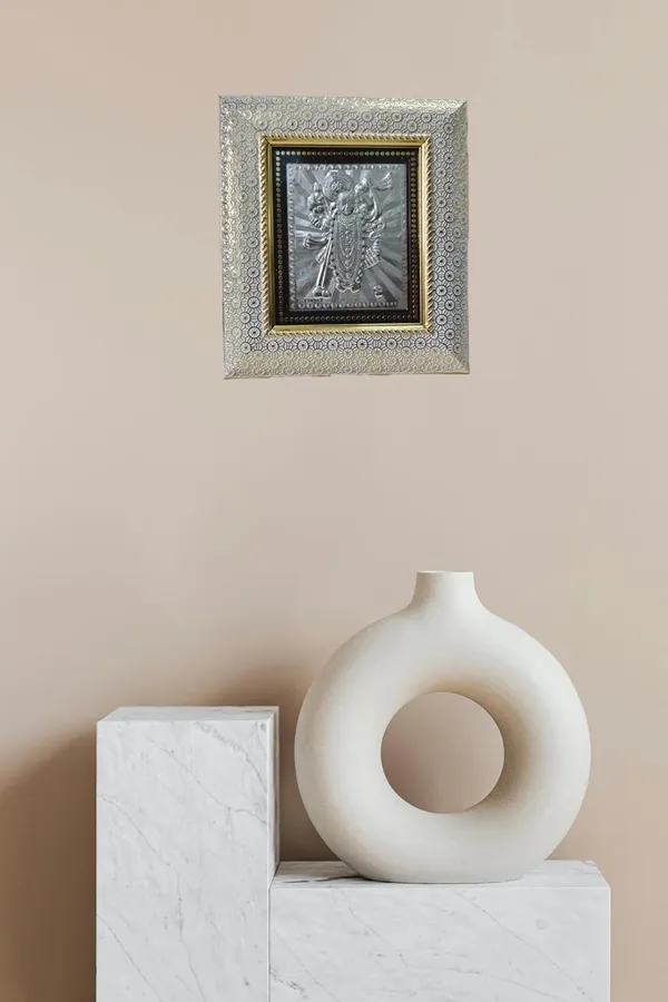 Silver_999_Silver_Shreenathji_Wall_Frames_Showpiece_Gift_(1_Gm)_(20X20_Cm)