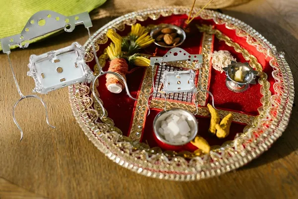 Silver_Stainless_Steel_Mini_Palna_Swing_For_Pooja