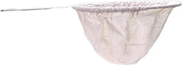White_Strainer_For_Kitchen_Pot_With_Stainless_Steel_Handle