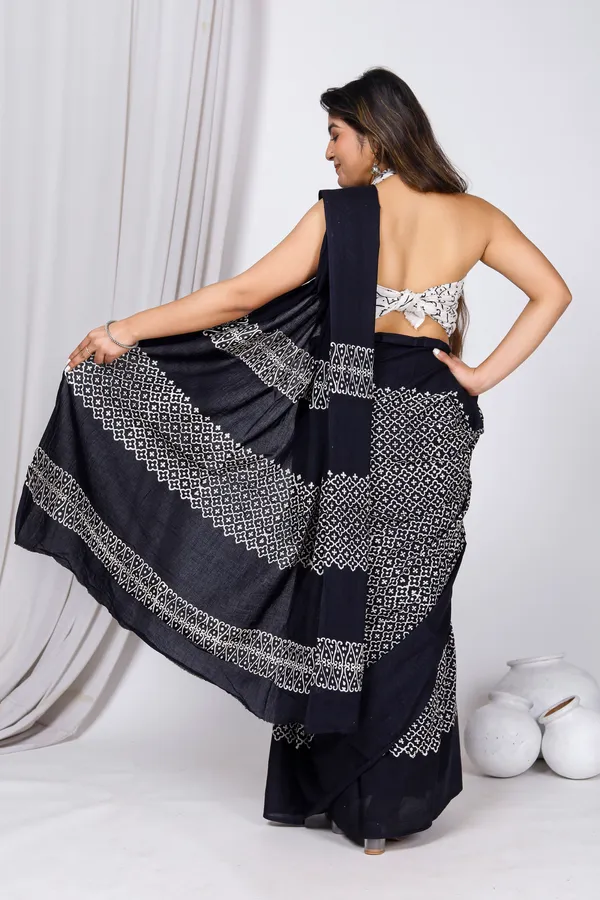 Black_Jaipuri_Block_Print_Bagru_Hand_Block_Printed_Mulmul_Cotton_Saree_For_Woman