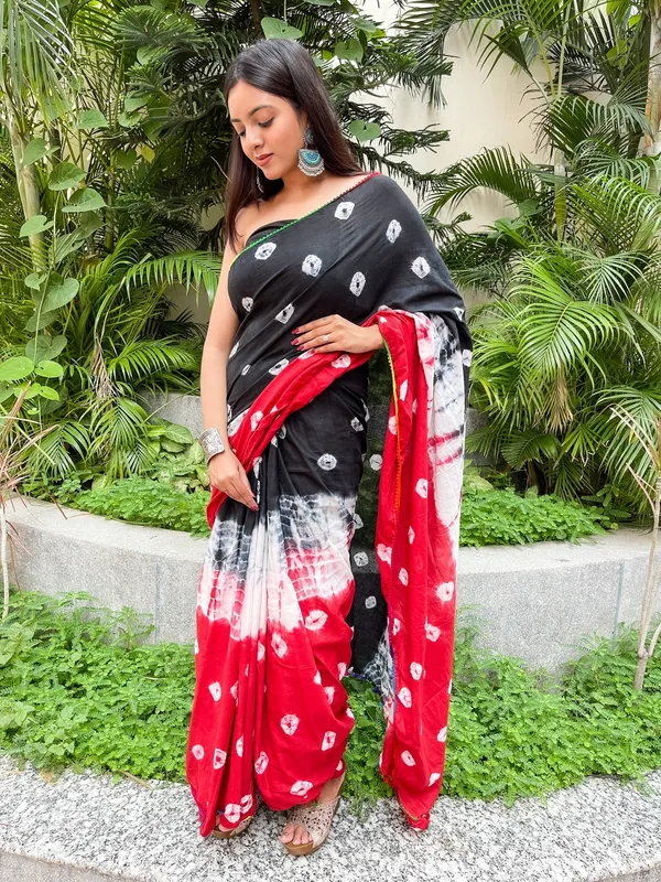 Black_Jaipuri_Block_Print_Bagru_Hand_Block_Printed_Mulmul_Cotton_Saree_For_Woman