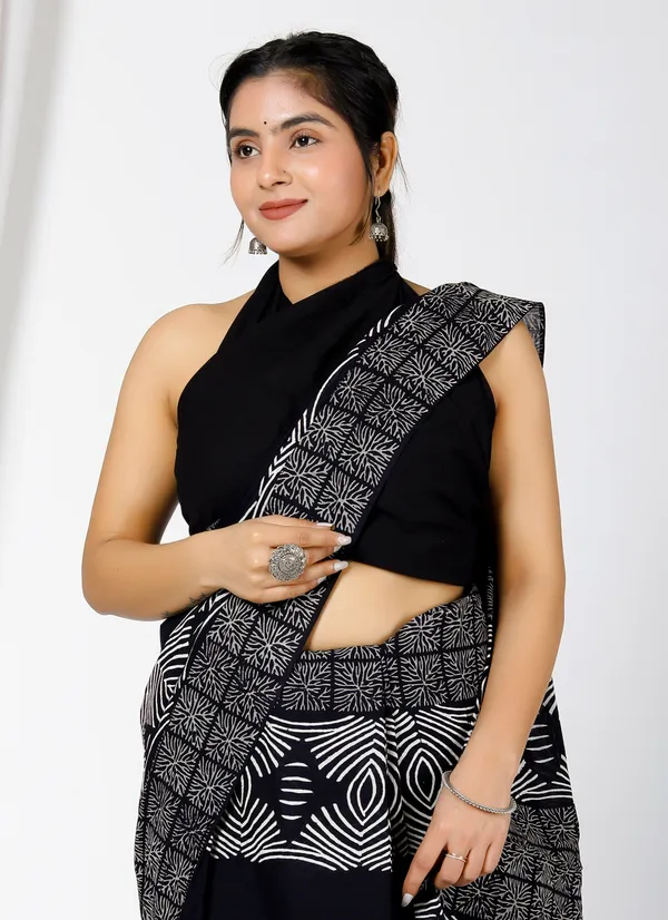 Black_Jaipuri_Block_Print_Bagru_Hand_Block_Printed_Mulmul_Cotton_Saree_For_Woman