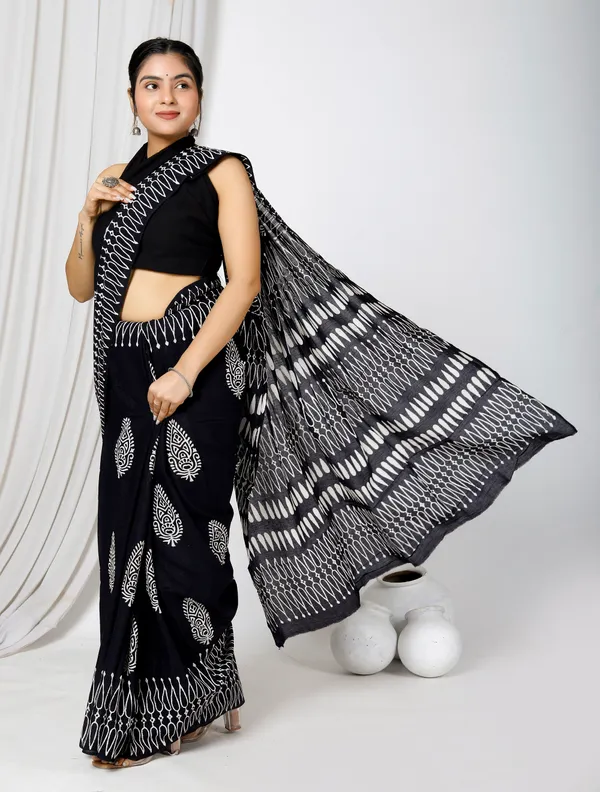 Black_Jaipuri_Block_Print_Bagru_Hand_Block_Printed_Mulmul_Cotton_Saree_For_Woman