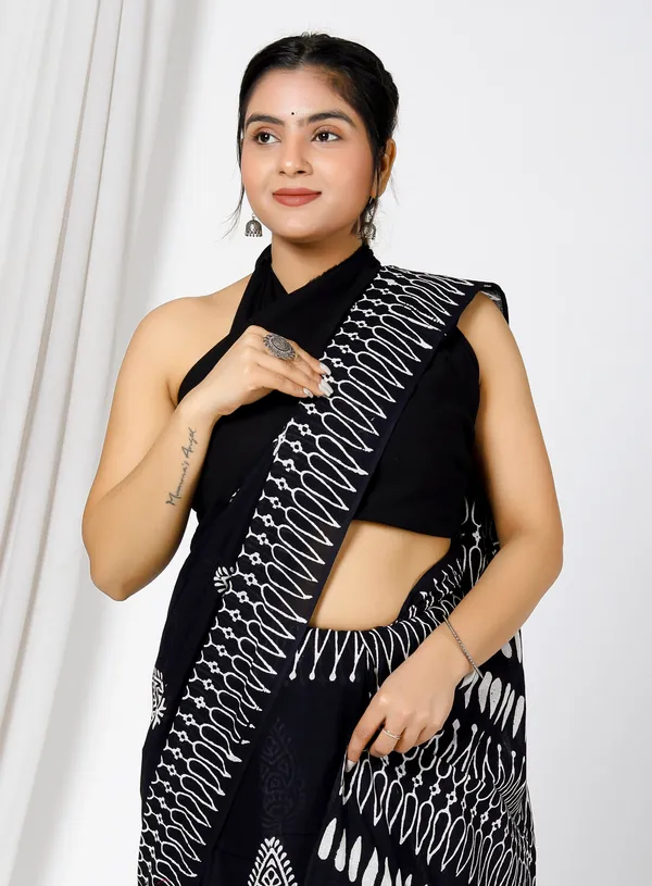 Black_Jaipuri_Block_Print_Bagru_Hand_Block_Printed_Mulmul_Cotton_Saree_For_Woman