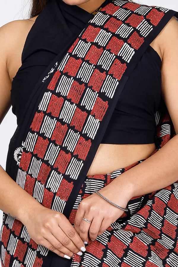 Black_Jaipuri_Block_Print_Bagru_Hand_Block_Printed_Mulmul_Cotton_Saree_For_Woman