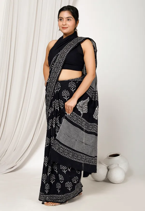 Black_Jaipuri_Block_Print_Bagru_Hand_Block_Printed_Mulmul_Cotton_Saree_For_Woman