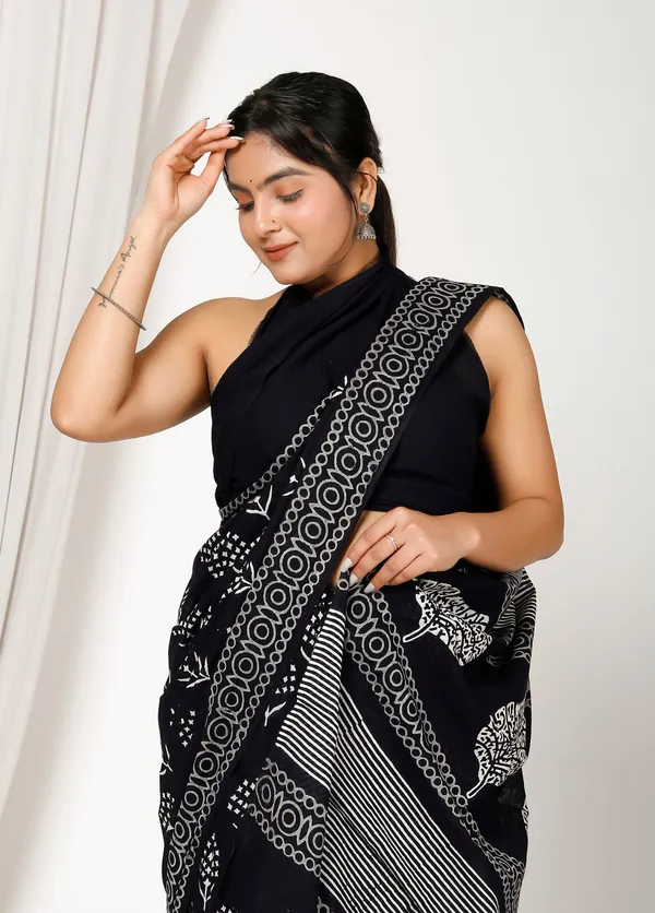 Black_Jaipuri_Block_Print_Bagru_Hand_Block_Printed_Mulmul_Cotton_Saree_For_Woman