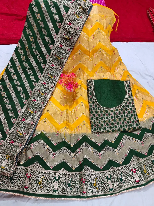 BEAUTIFUL_DESIGNER_LATEST_LEHENGA