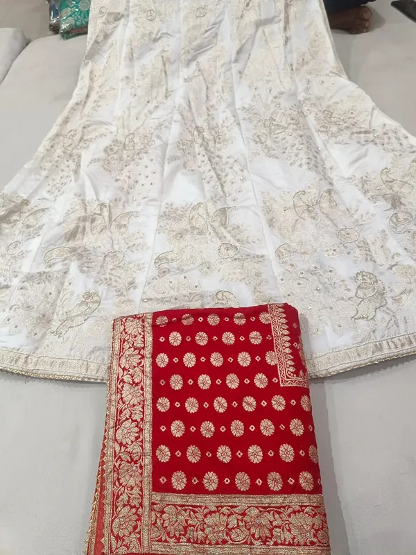 BEAUTIFUL_DESIGNER_LATEST_LEHENGA