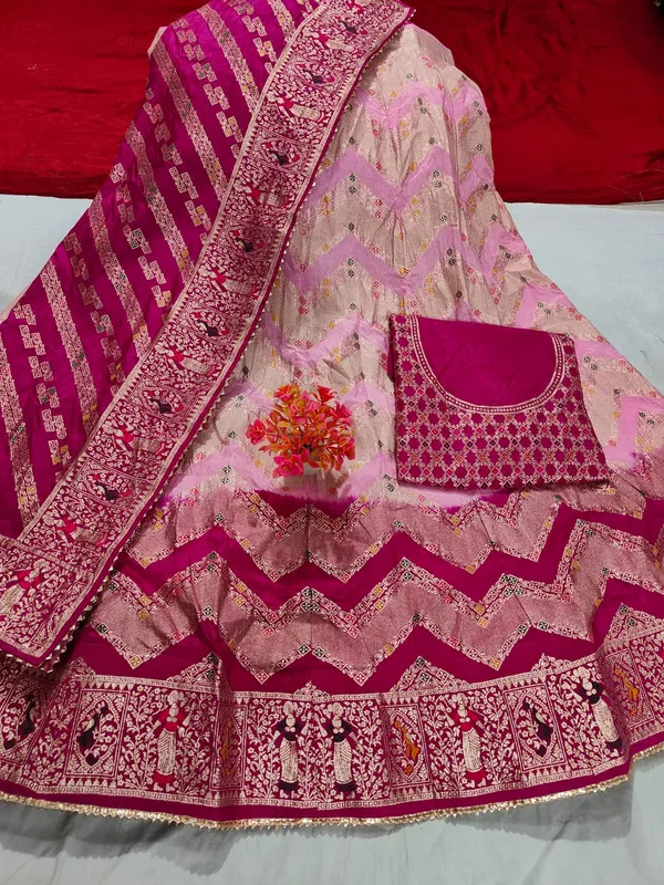BEAUTIFUL_DESIGNER_LATEST_LEHENGA
