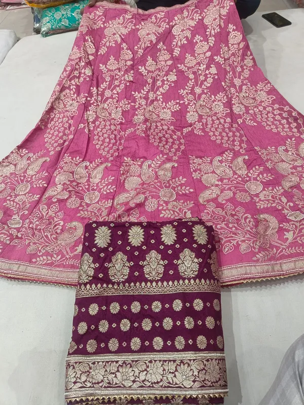 BEAUTIFUL_DESIGNER_LATEST_LEHENGA